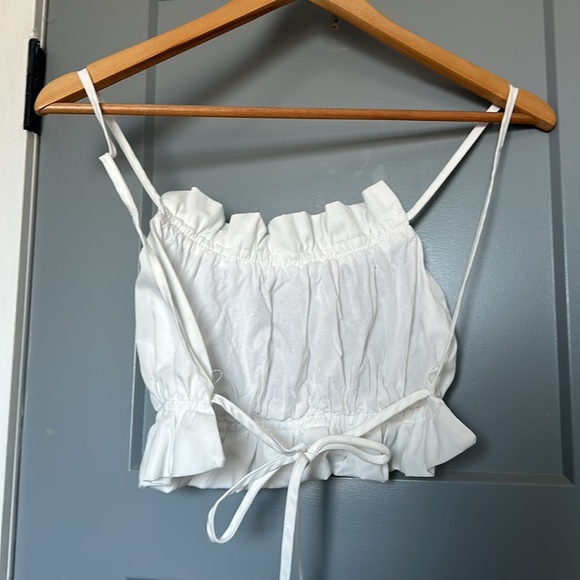 White crop top - Picture 3 of 3